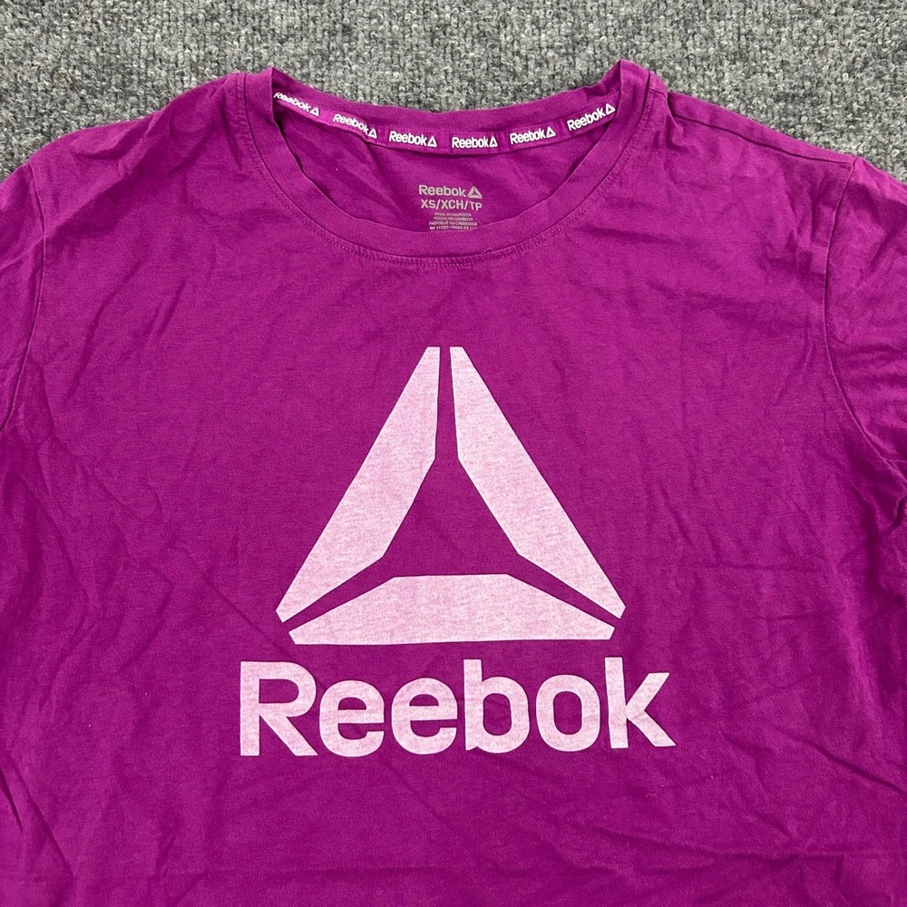 Reebok T-Shirt Womens Size XS Purple Rayon Blend Graphic Logo Athletic Tee